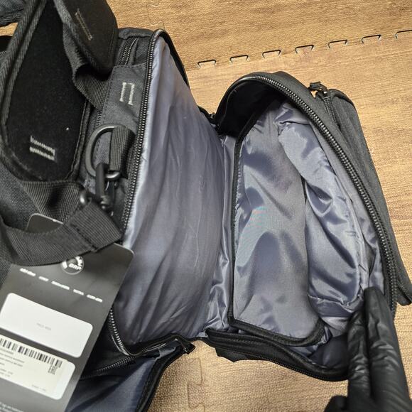 Ski-Doo Black Duffle Gear Backpack Multi Pockets 100% Polyester NWT - Picture 14 of 16